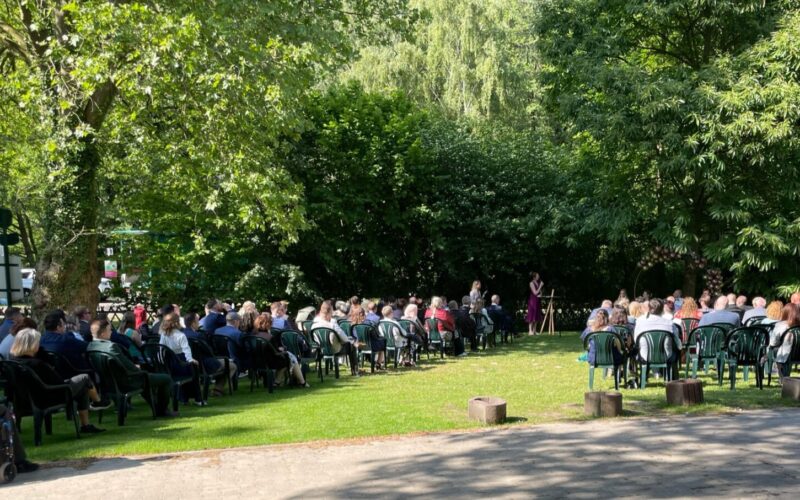 Freie Trauung im Garten